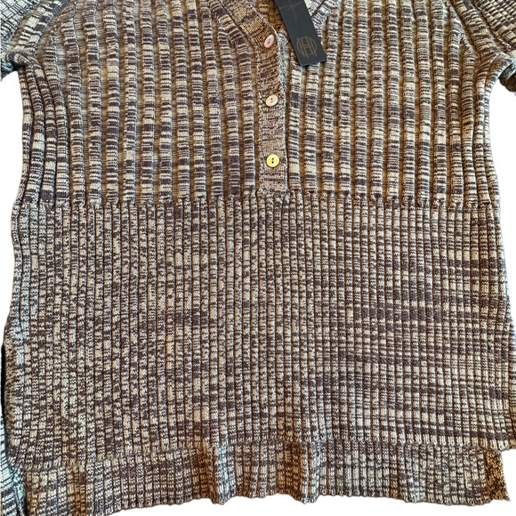 House of Harlow 1960 Brown and Tan Button Front Long Sleeved Sweater - Picture 4 of 13